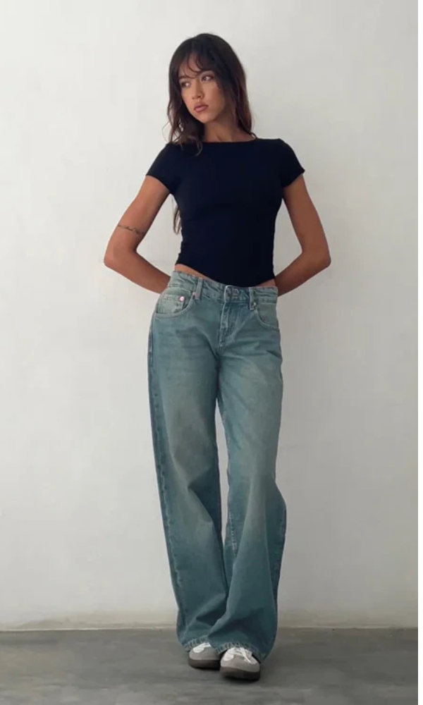 NOVERA™ | Low-Rise Jeans