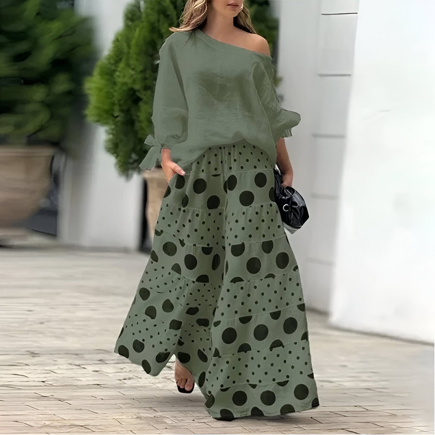 Liora™ | Verfijnde Set met Polkadots Patroon