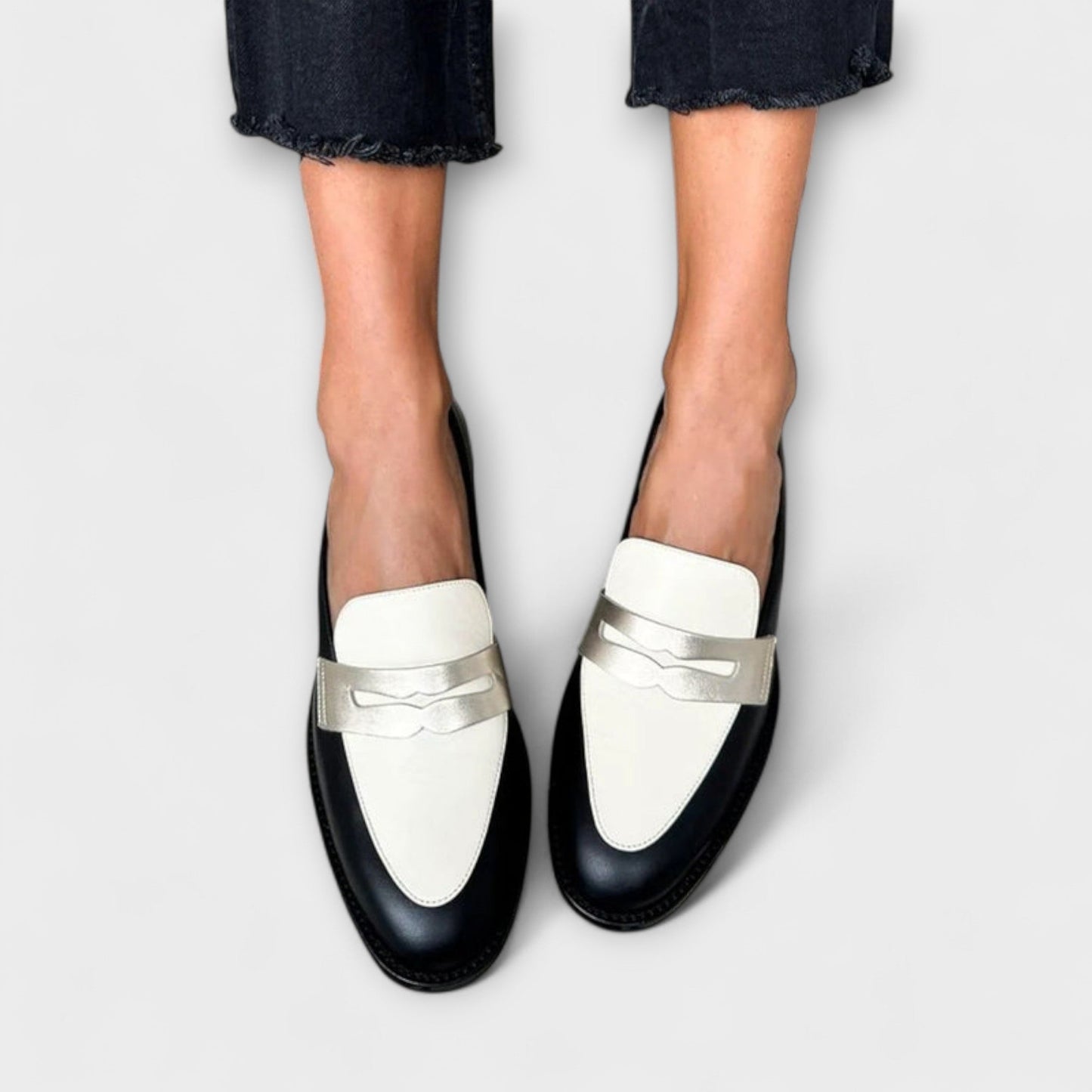 Valeria™ | Zwarte Loafers met Metalen Glans